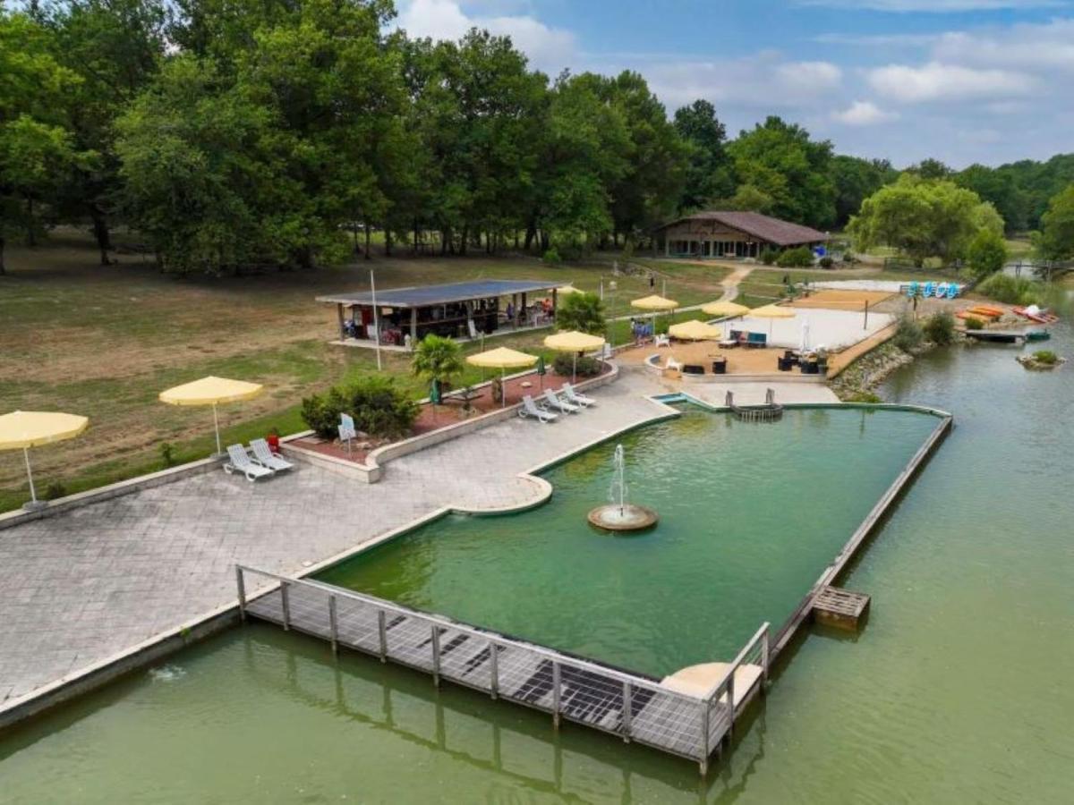 Camping Les Lacs D'Armagnac Bretagne-d'Armagnac Exterior photo