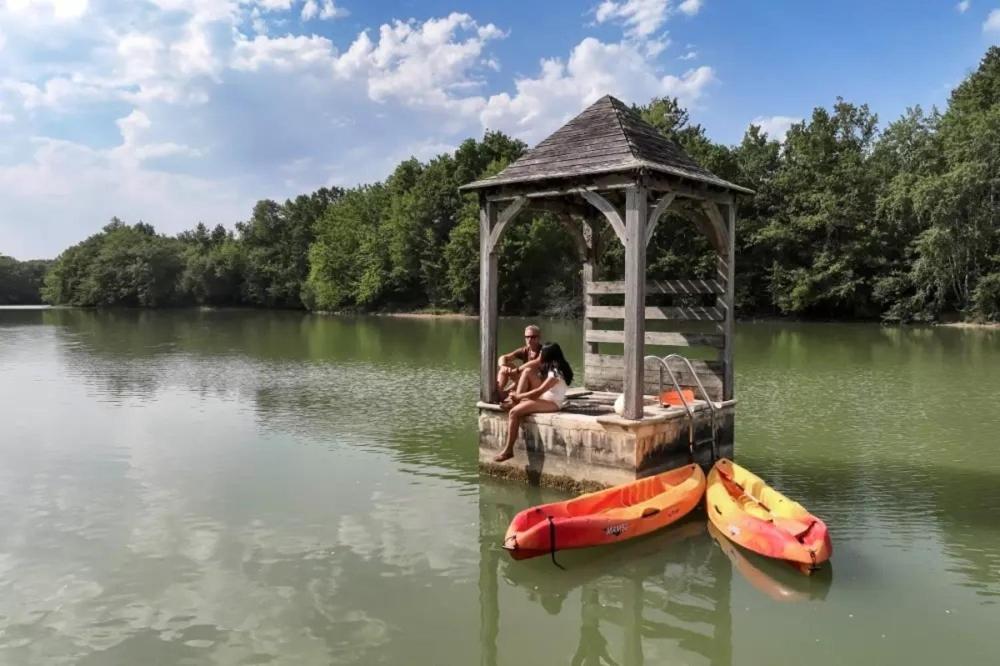 Camping Les Lacs D'Armagnac Bretagne-d'Armagnac Exterior photo